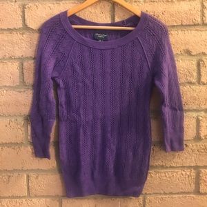 American Eagle Purple Sweater Size M